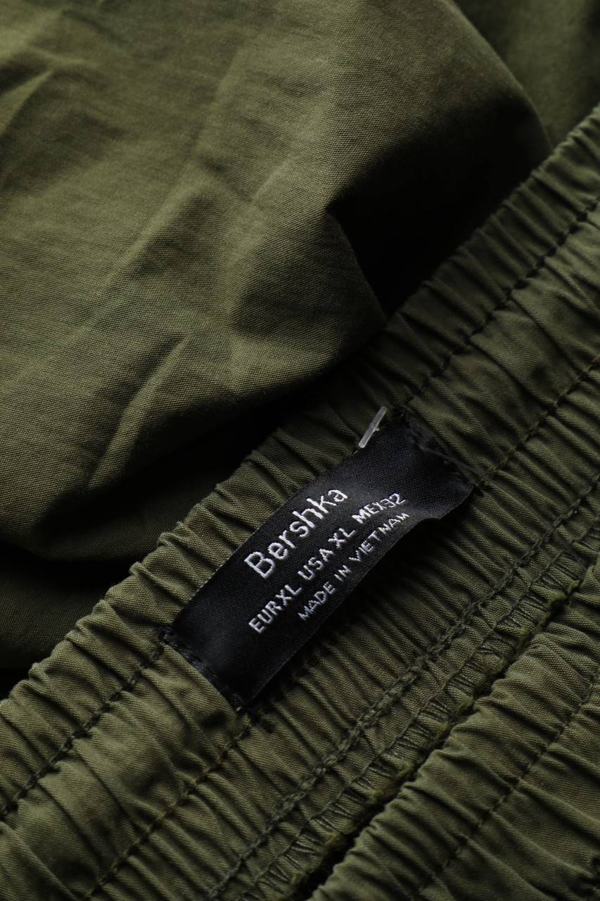 Carou Bershka Jogger-Hose Mit Aufgesetzten Taschen