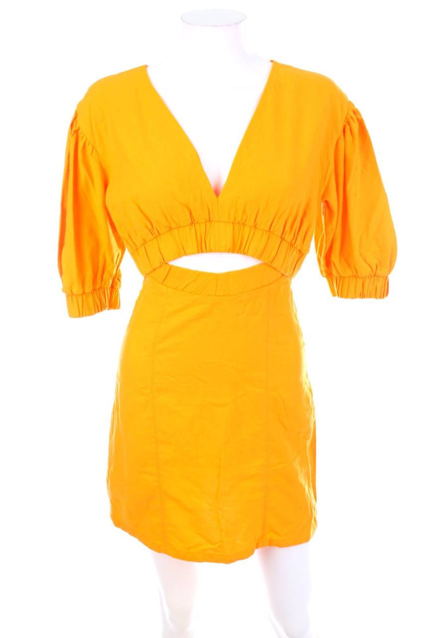 Carou Bershka Kleid mit Cut-outs