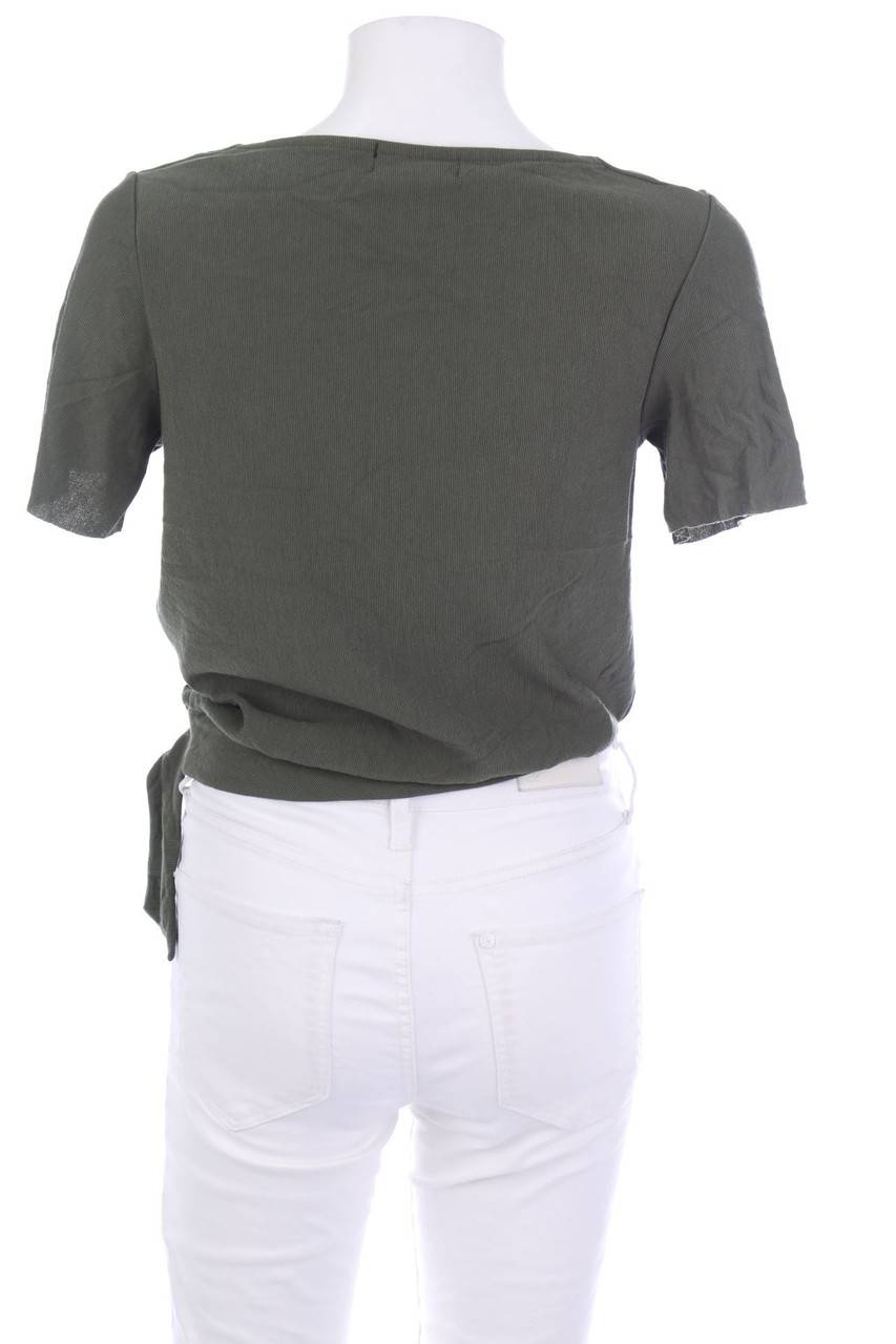 Carou Bershka Kurzarm-Shirt