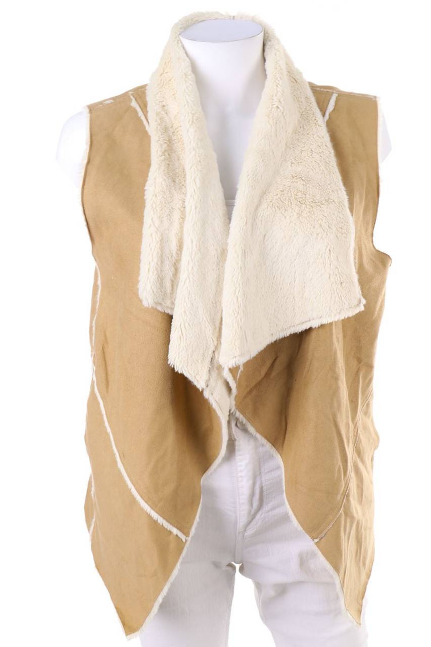 Carou Bershka OUTERWEAR Faux Shearling-Weste