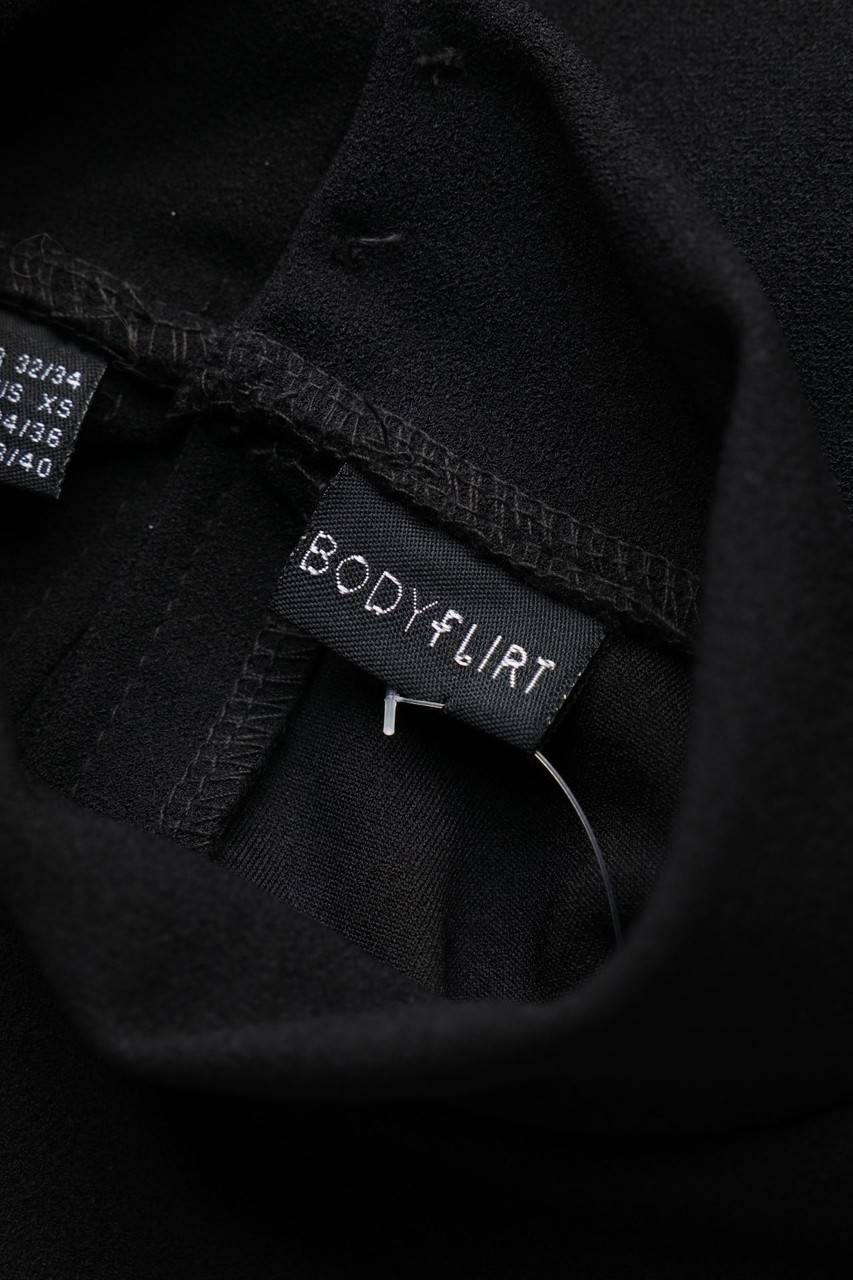 Carou BODYFLIRT Kleid Mit Spitzen-Einsatz