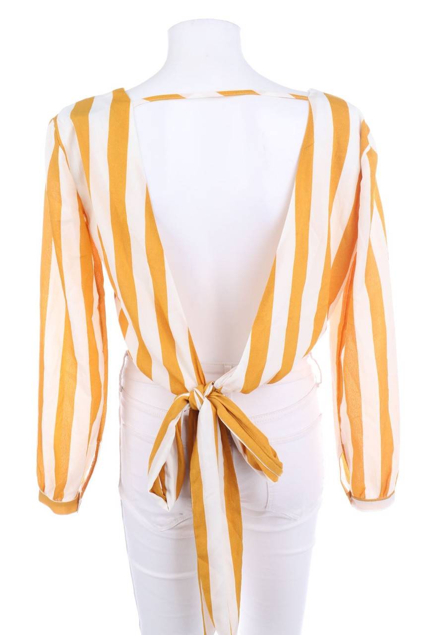 Carou Boohoo Bluse In Wickel-Optik Zum Knoten