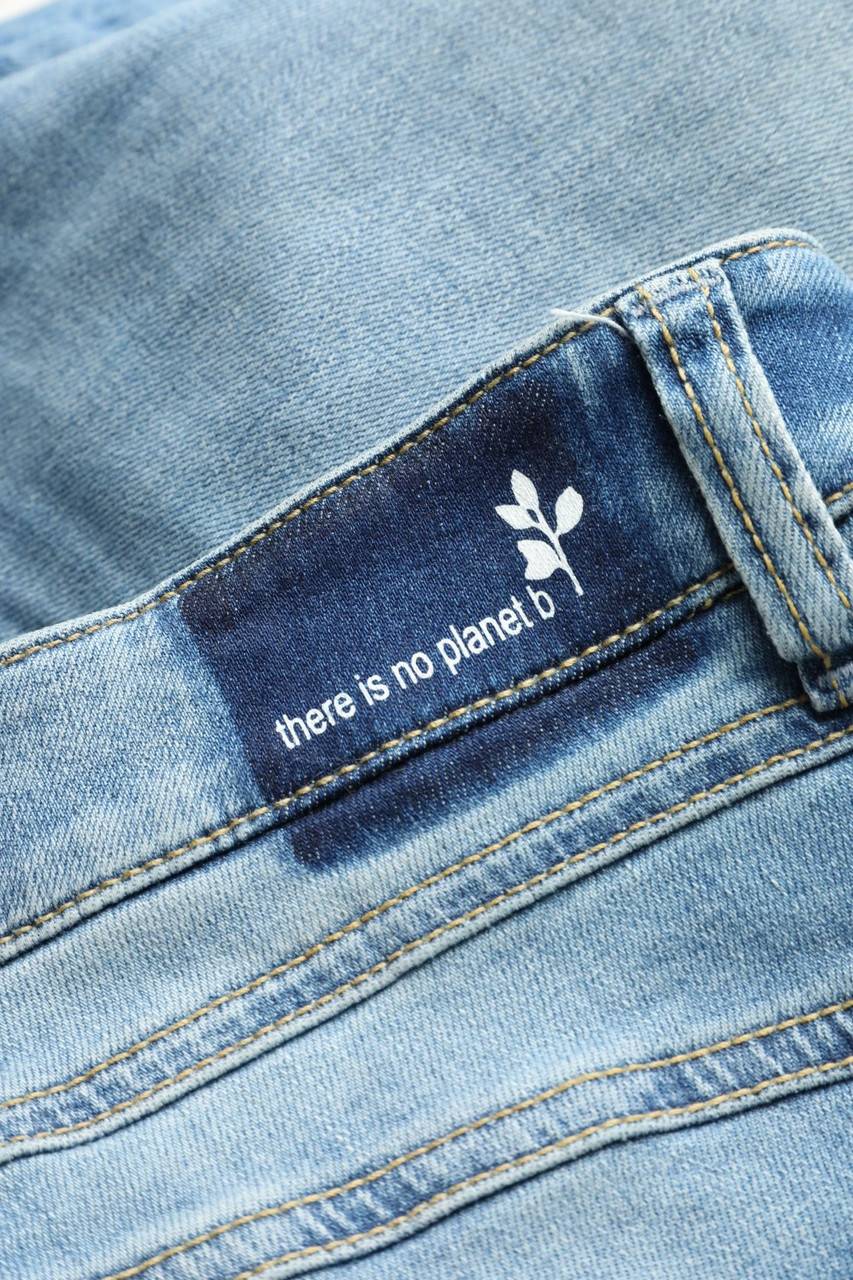 Carou CAMBIO Distressed Cropped Jeans