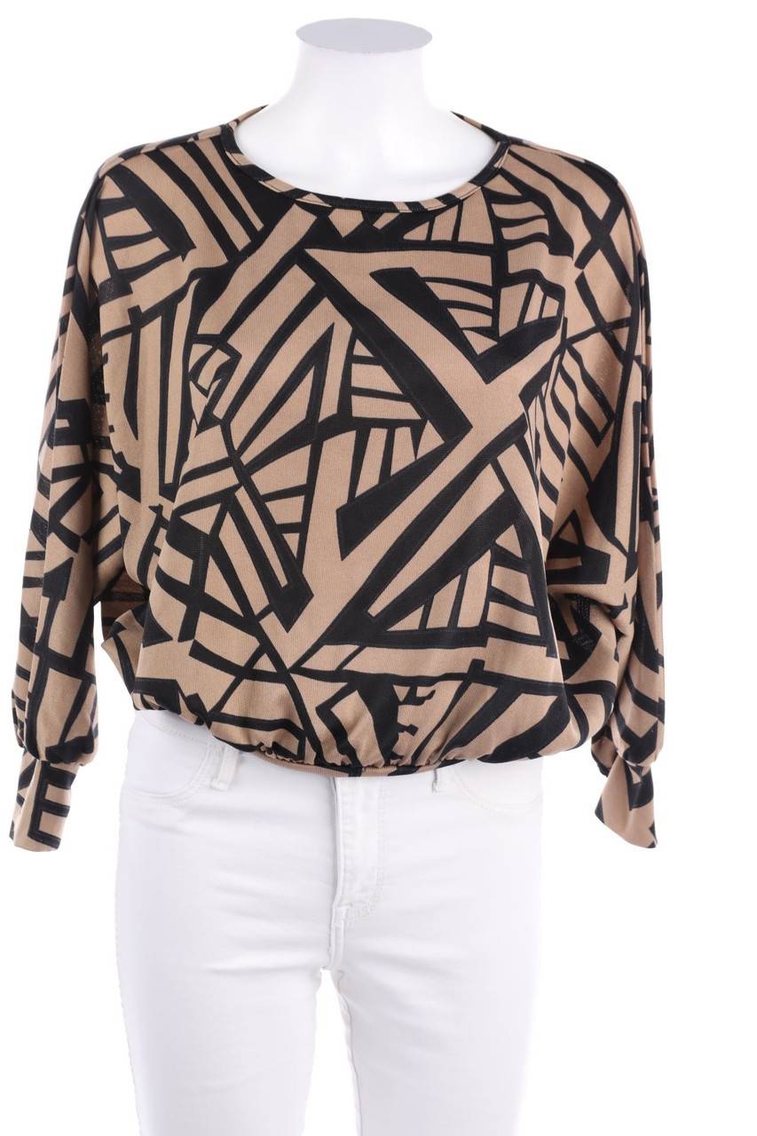 Carou Chicorée Batwing-Shirt Mit Geo-Print