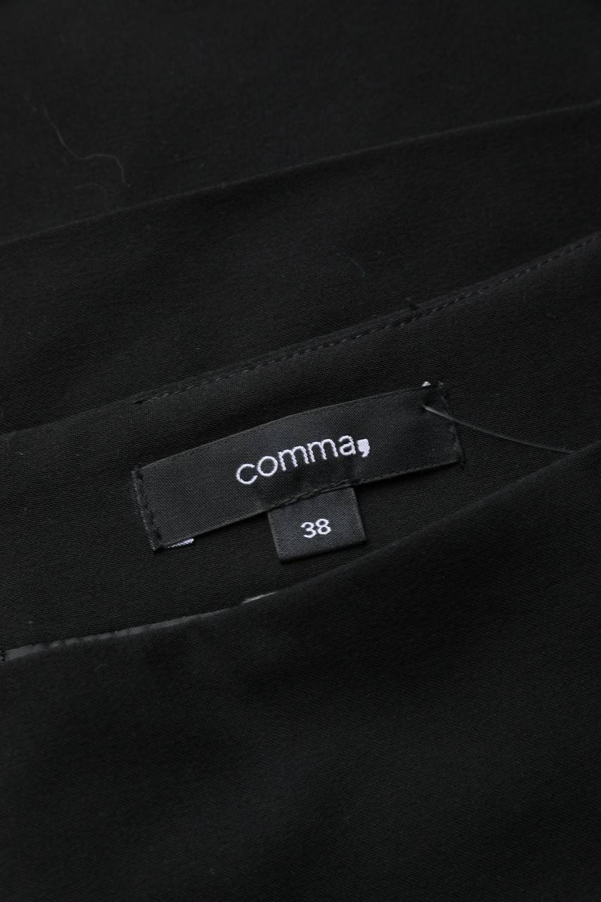 Carou Comma Business-Rock