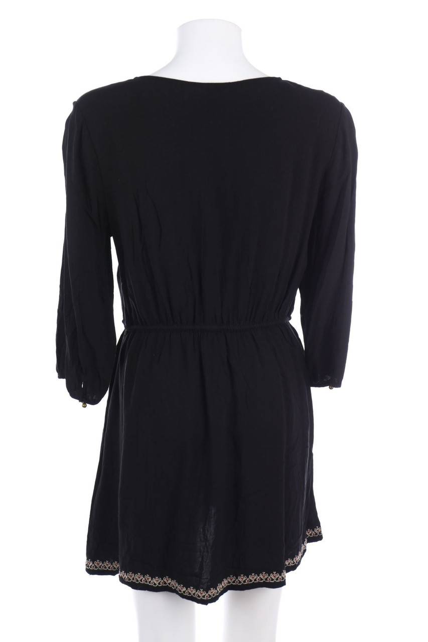 Carou FOREVER 21 Kleid Mit Stickereien