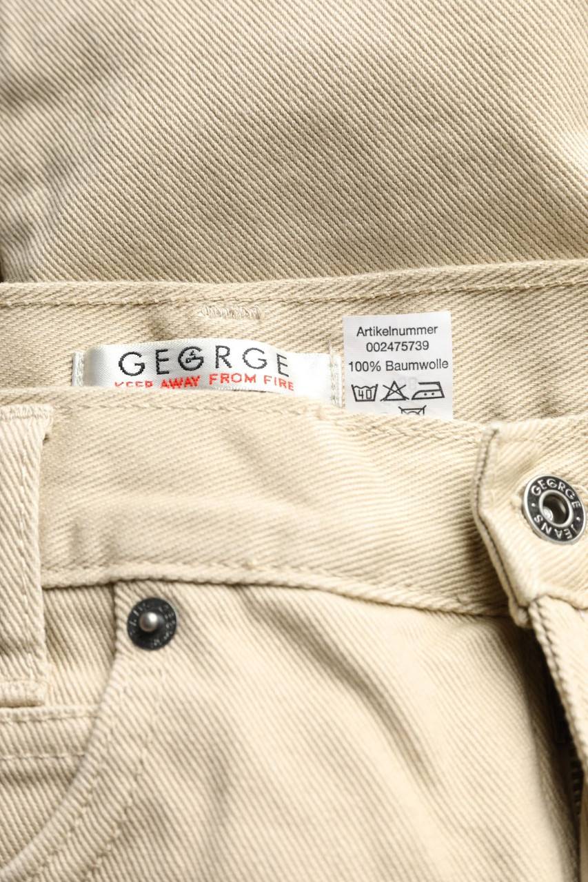 Carou George. Jeans