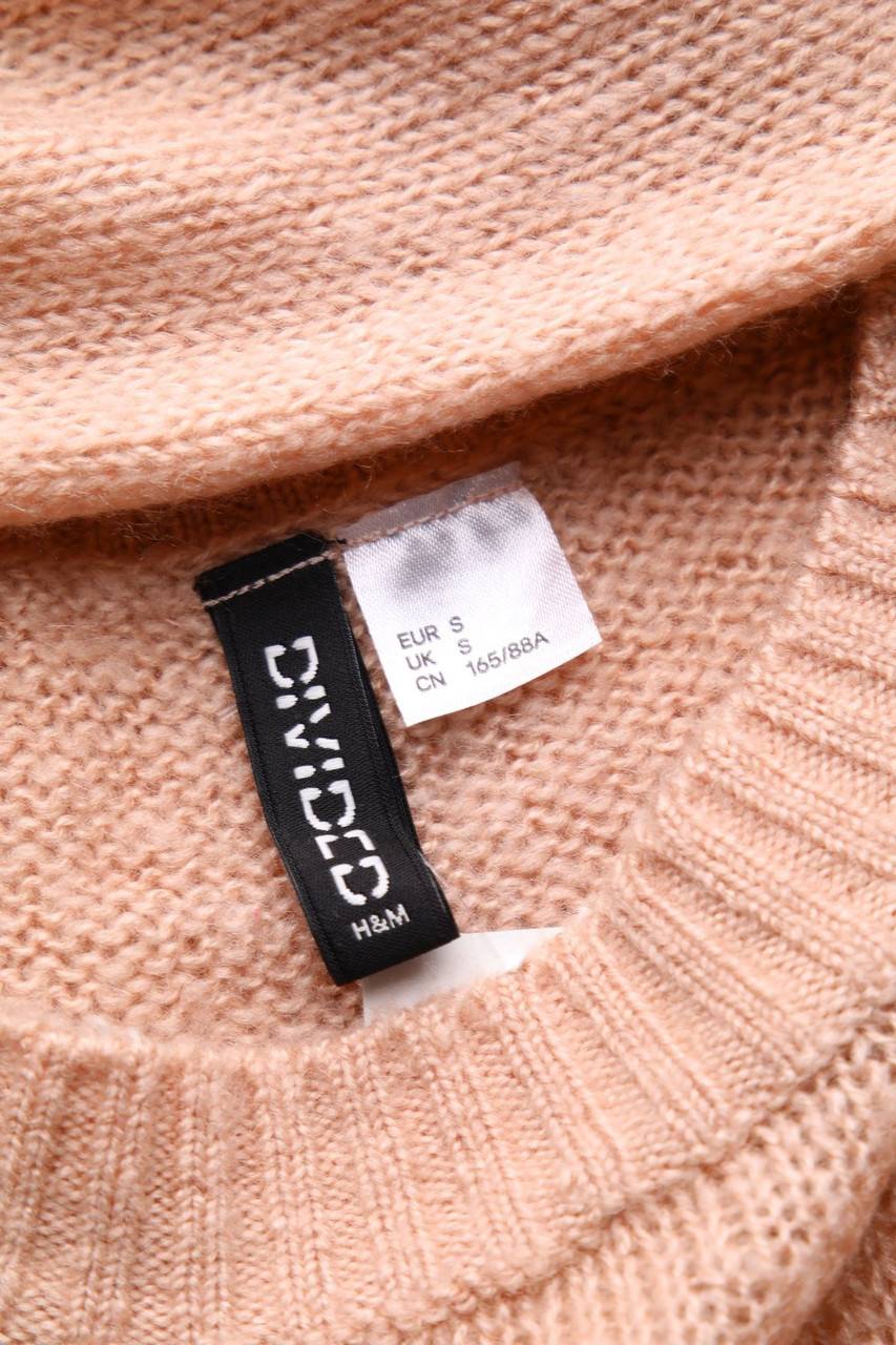 Carou H&M DIVIDED Cropped-Strick-Pullover