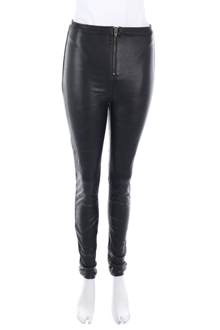 Carou H&M DIVIDED Kunstleder-Hose