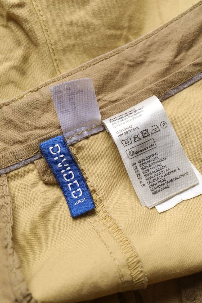 Carou H&M DIVIDED Shorts