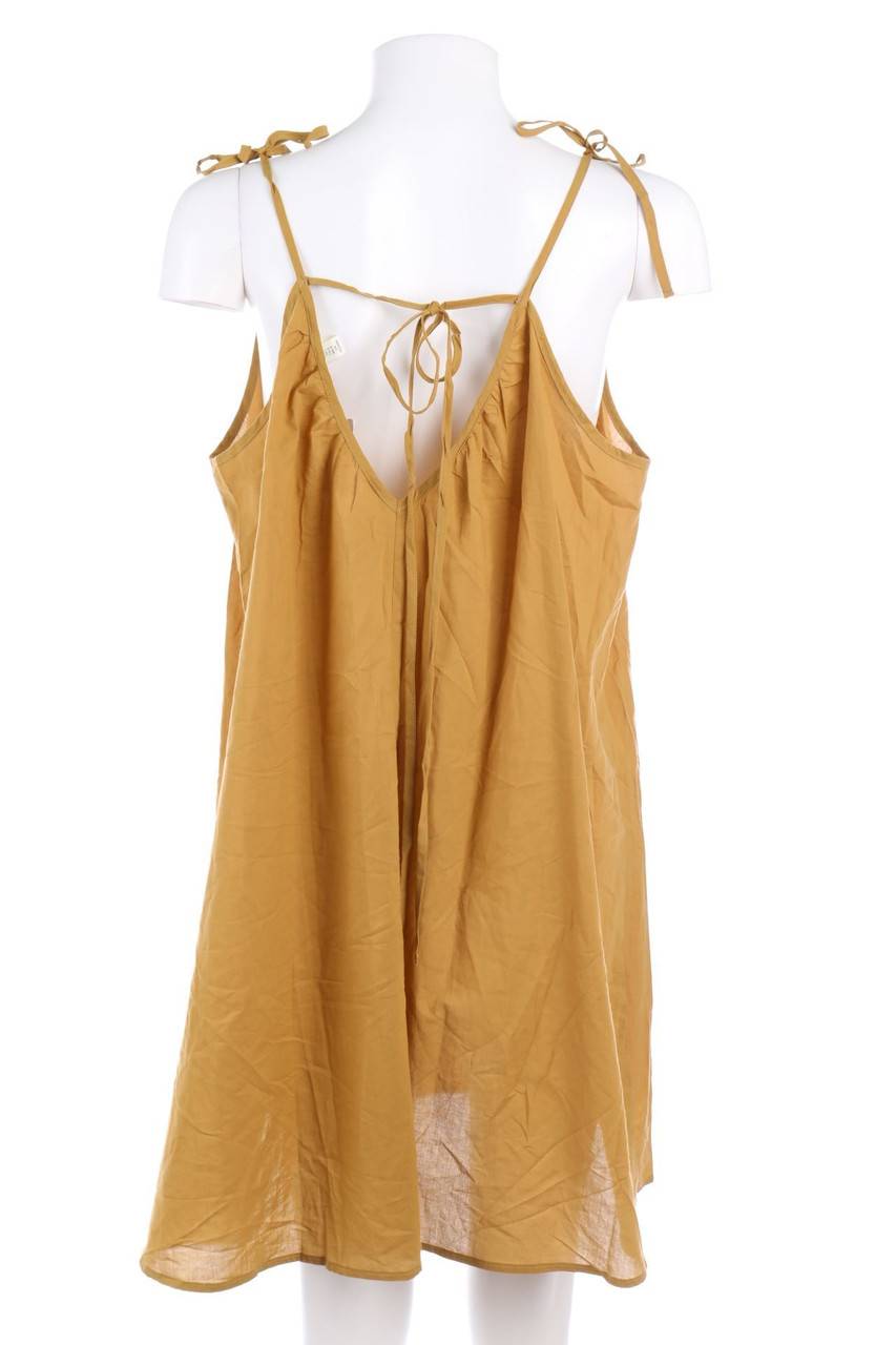 Carou H&M Kleid Mit Rückenausschnitt