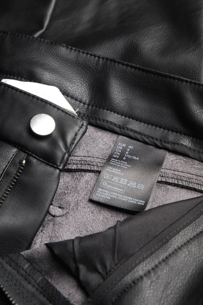 Carou H&M Kunstleder-Hose