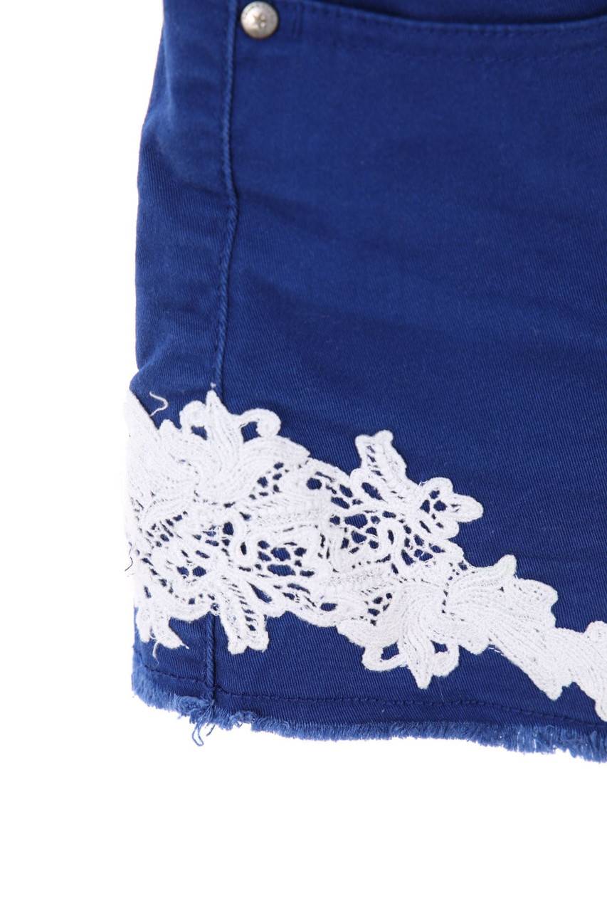 Carou H&M Shorts Mit Spitzen-Einsatz