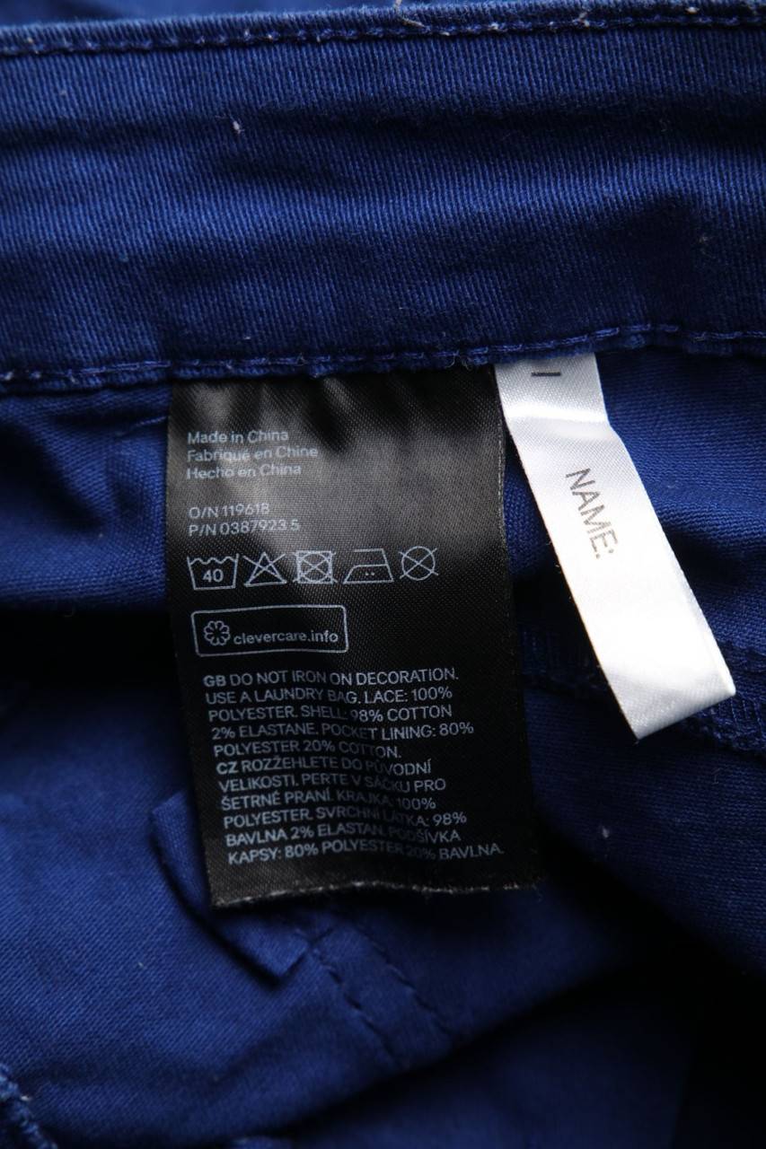 Carou H&M Shorts Mit Spitzen-Einsatz
