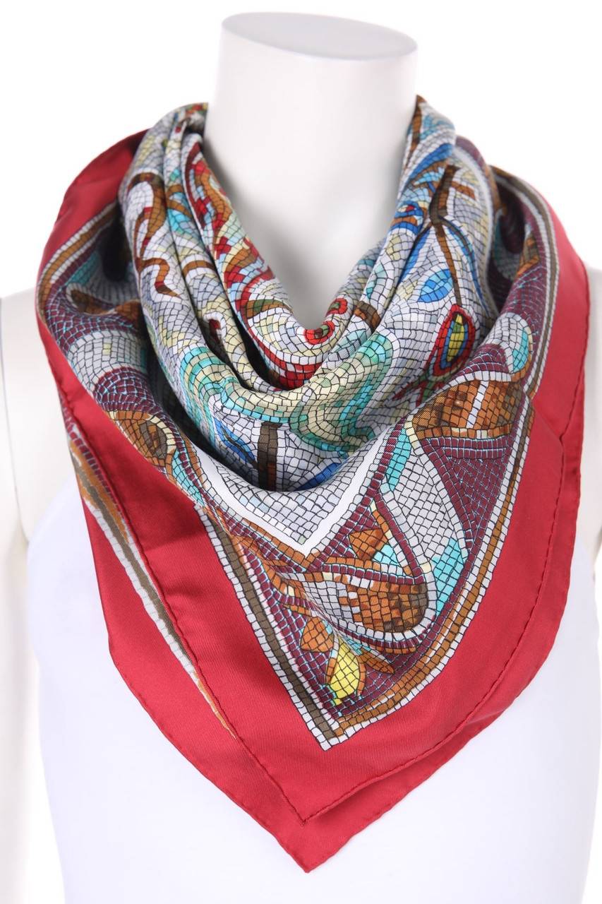 Carou HERMÈS PARIS Seidentuch