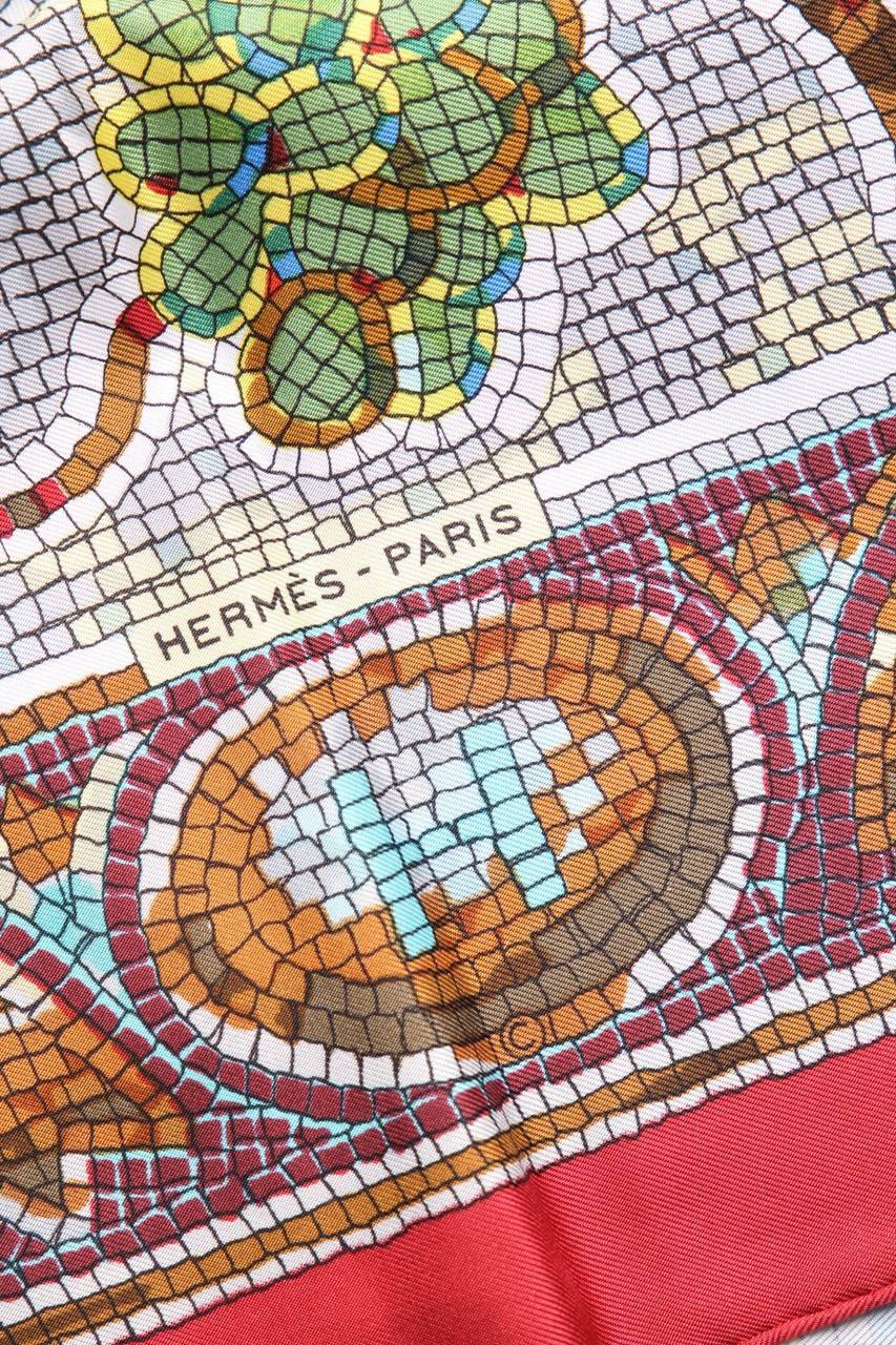 Carou HERMÈS PARIS Seidentuch