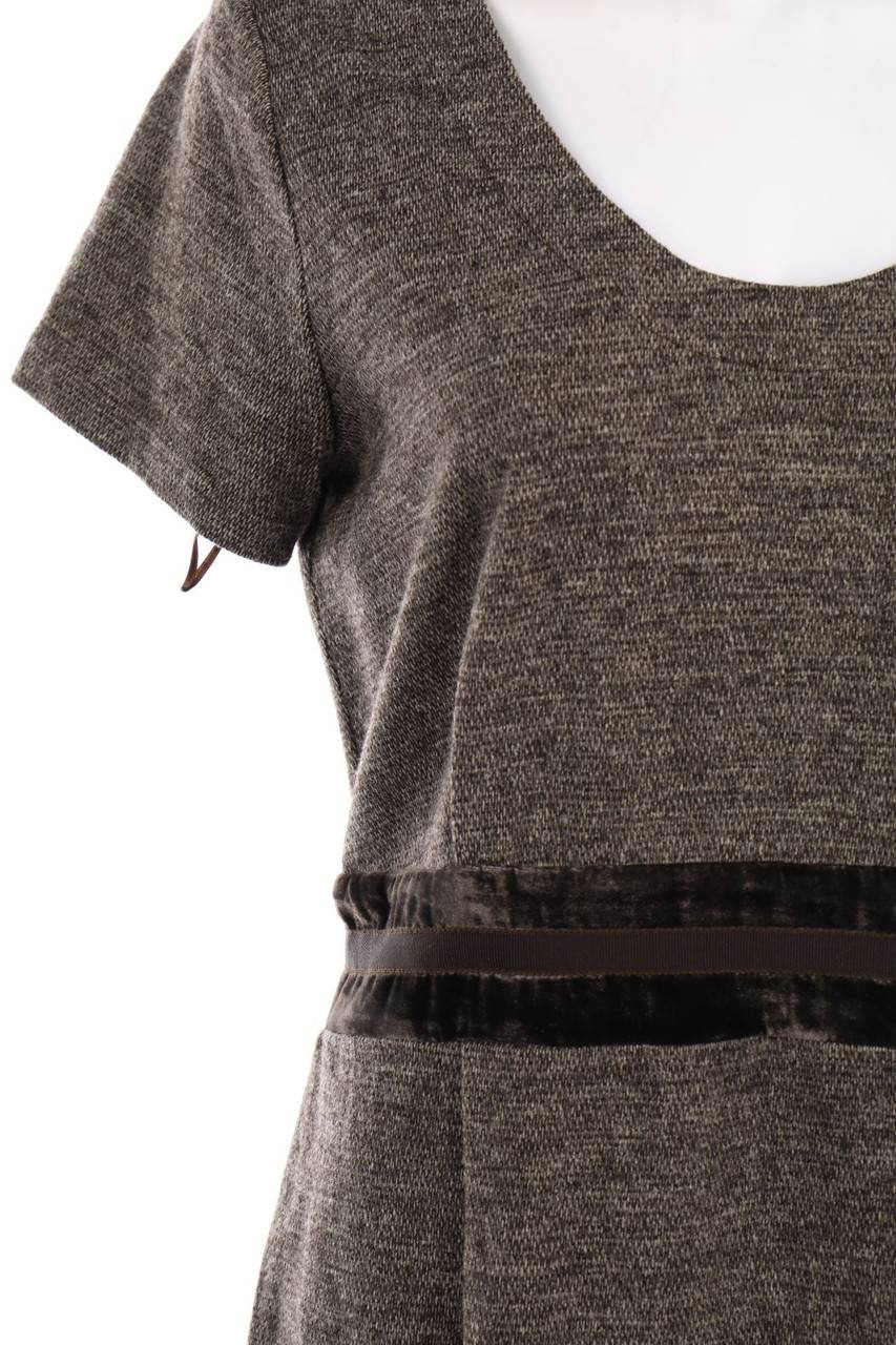 Carou Max Mara Etui-Kleid Aus Schurwolle Mit Samt