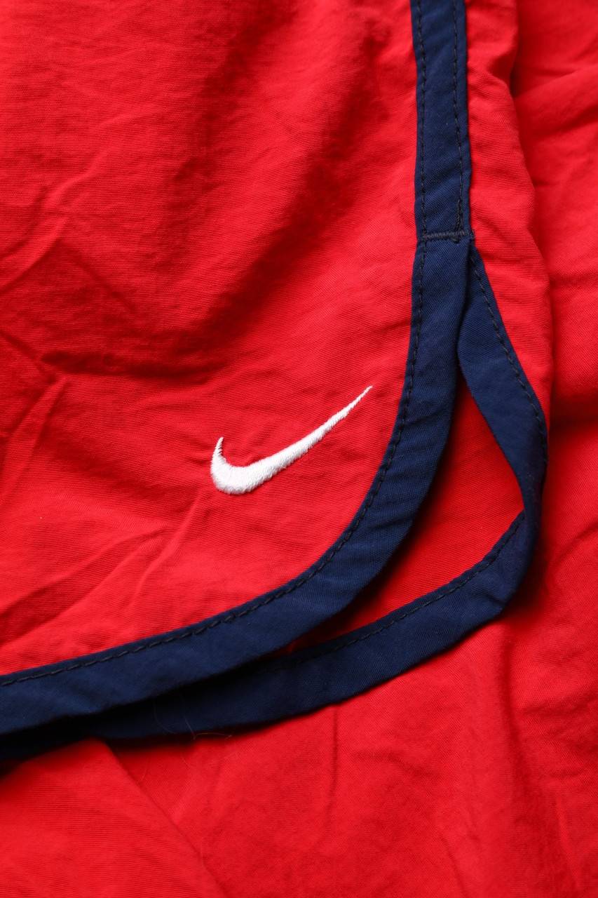 Carou NIKE Shorts Mit Logo-Stickerei