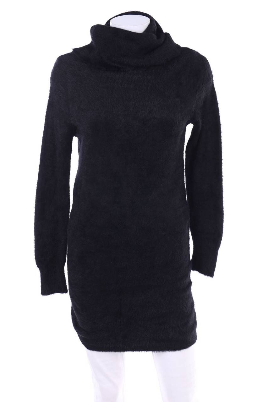 Carou Ohne Label Strickkleid mit Rollkragen