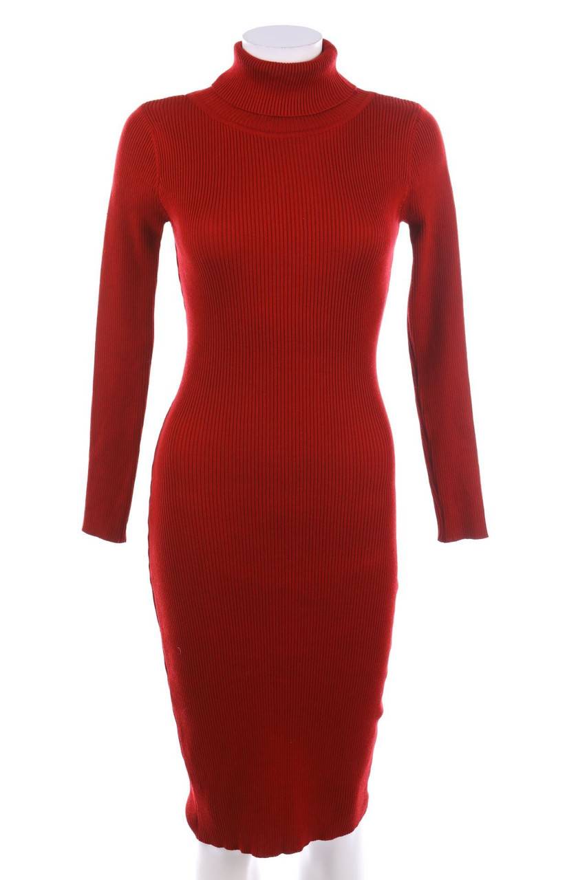 Carou Ohne Label Strickkleid mit Rollkragen