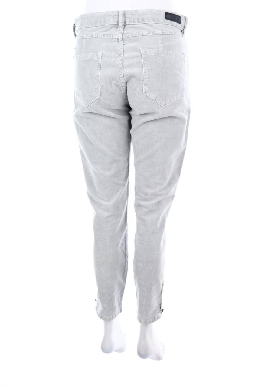 Carou OPUS Samt-Hose Mit Logo-Patch