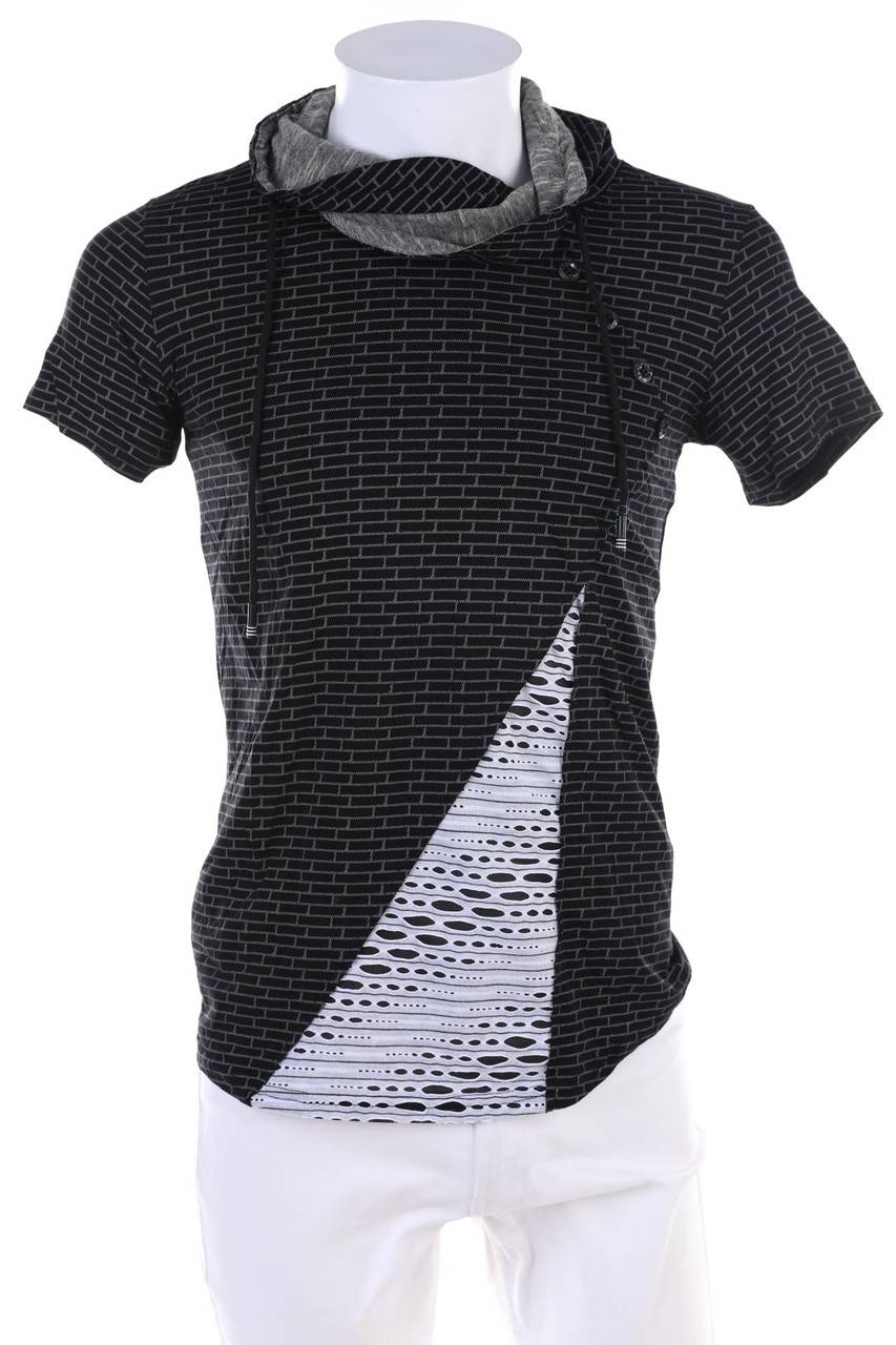 Carou Red jack T-Shirt