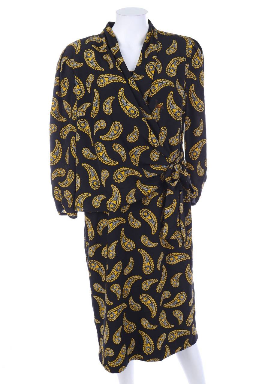 Carou schneberger Wickelkleid mit Paisley-Print