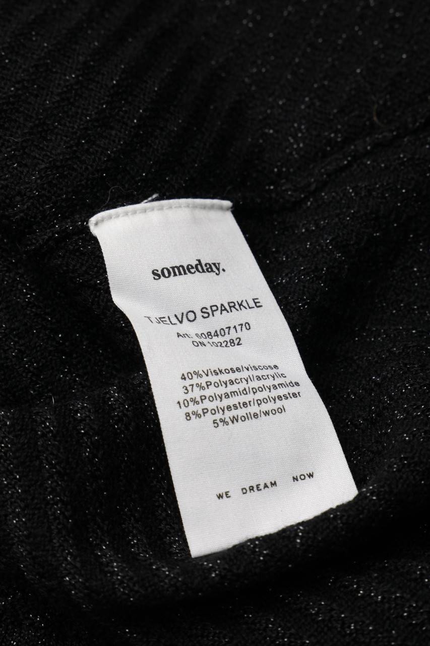 Carou Someday. Glitzer-Batwing-Pullover Mit Wolle