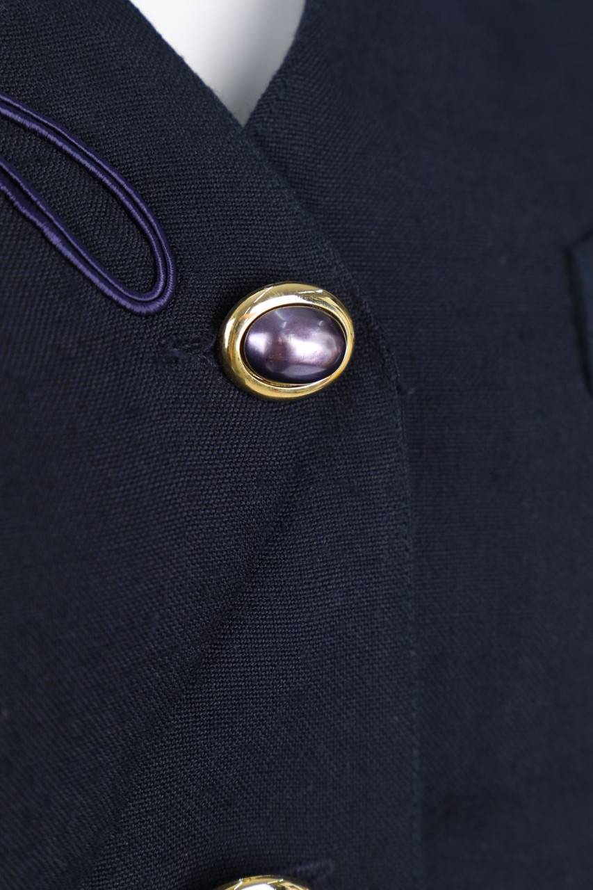 Carou VINTAGE Kostüm Mit Stickereien