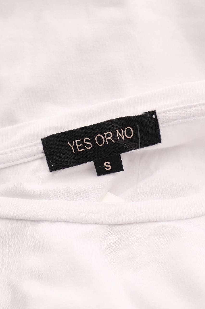 Carou YES OR NO T-Shirt