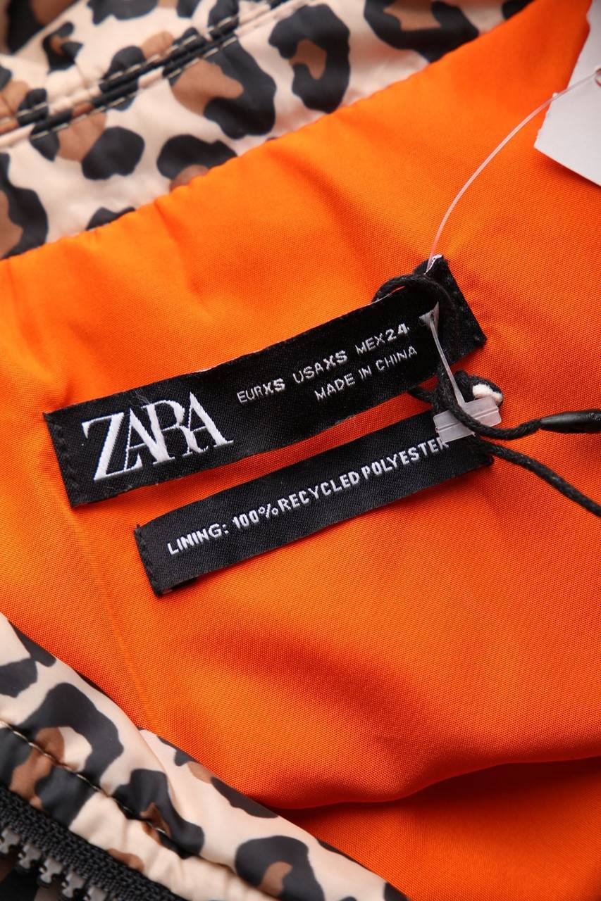 Carou ZARA Cropped-wattierte Jacke Mit Leo-Print