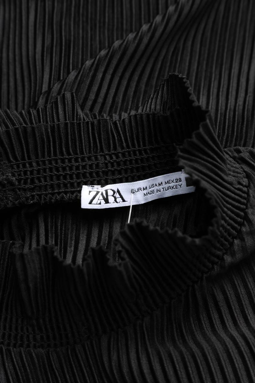 Carou ZARA Plissee-Kurzarm-Bluse