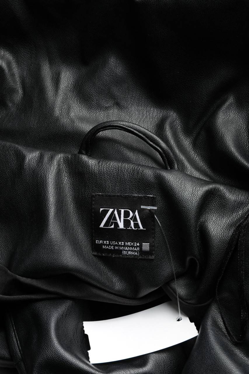 Carou ZARA Puffer-Jacke Mit Knöpfen