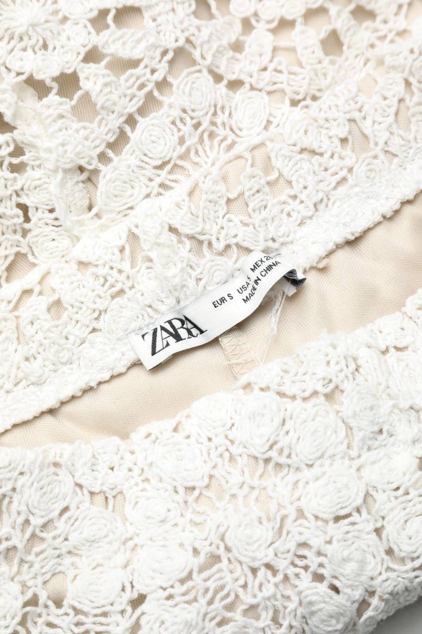 Carou ZARA Spitzen-Shorts