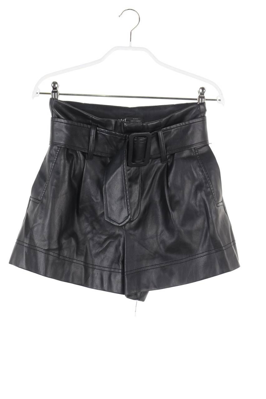 Carou ZARA TRF Faux Leather-Shorts mit Gürtel