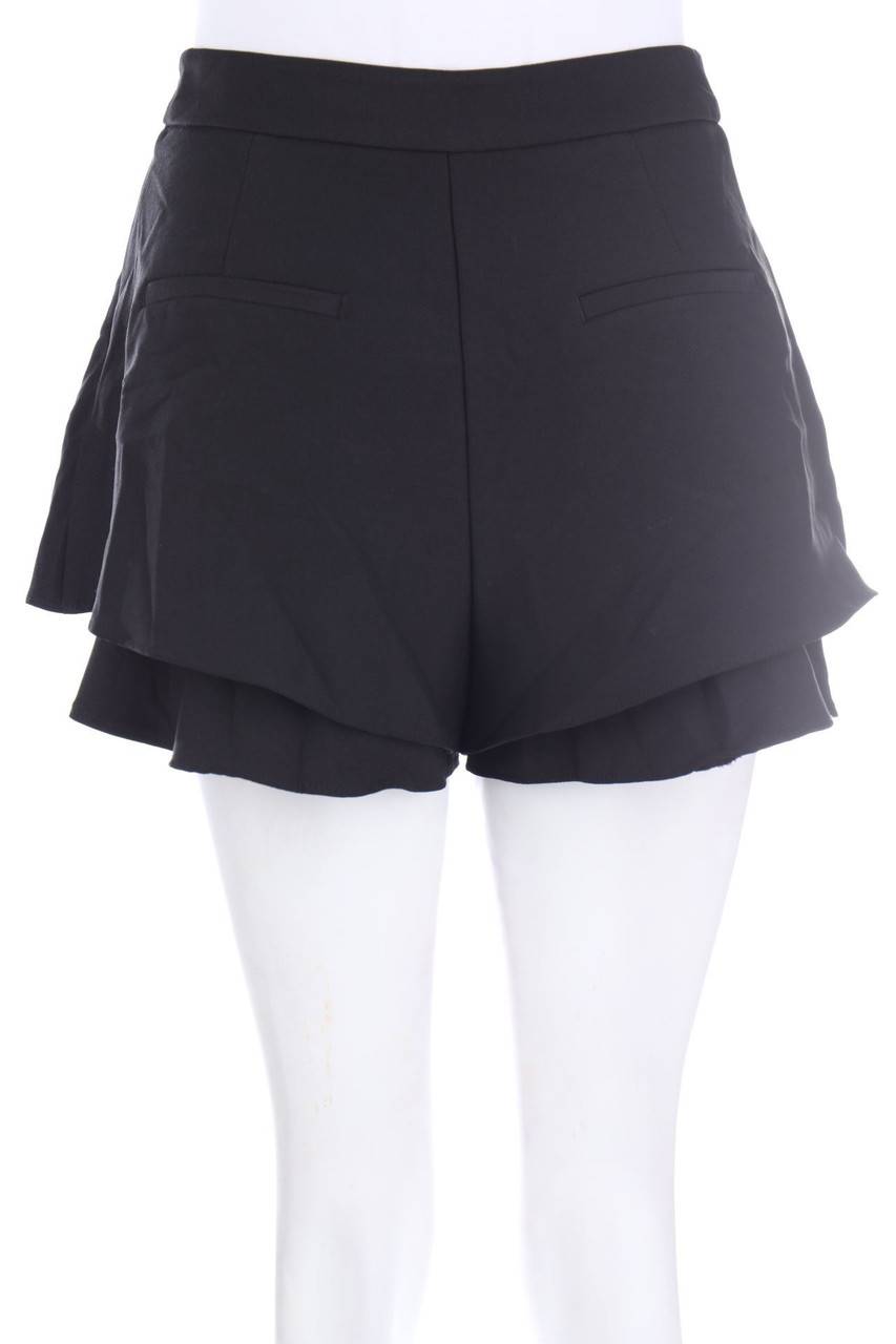 Carou ZARA Volants-Shorts Im Layer Look