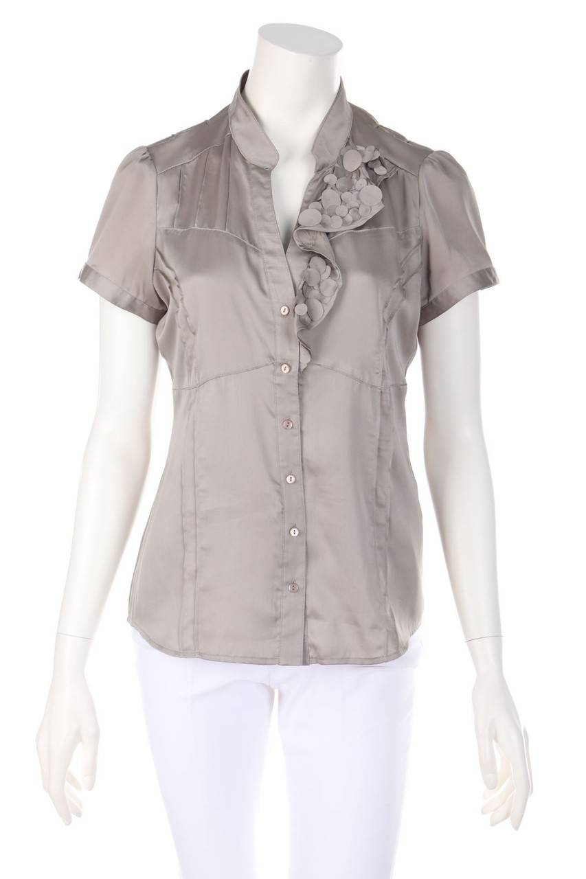 Carou comma Kurzarm-Bluse aus Satin mit Applikationen
