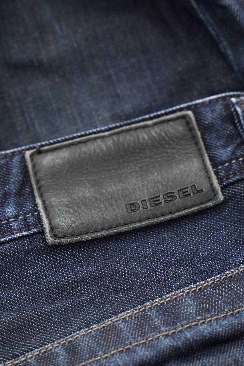 Carou Diesel Industry Used Look Straight Cut Jeans Mit Logo-Patch