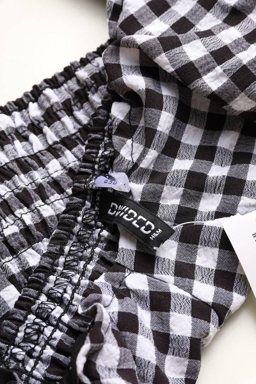 Carou H&M DIVIDED Cropped-Kurzarm-Bluse Mit Puffärmeln