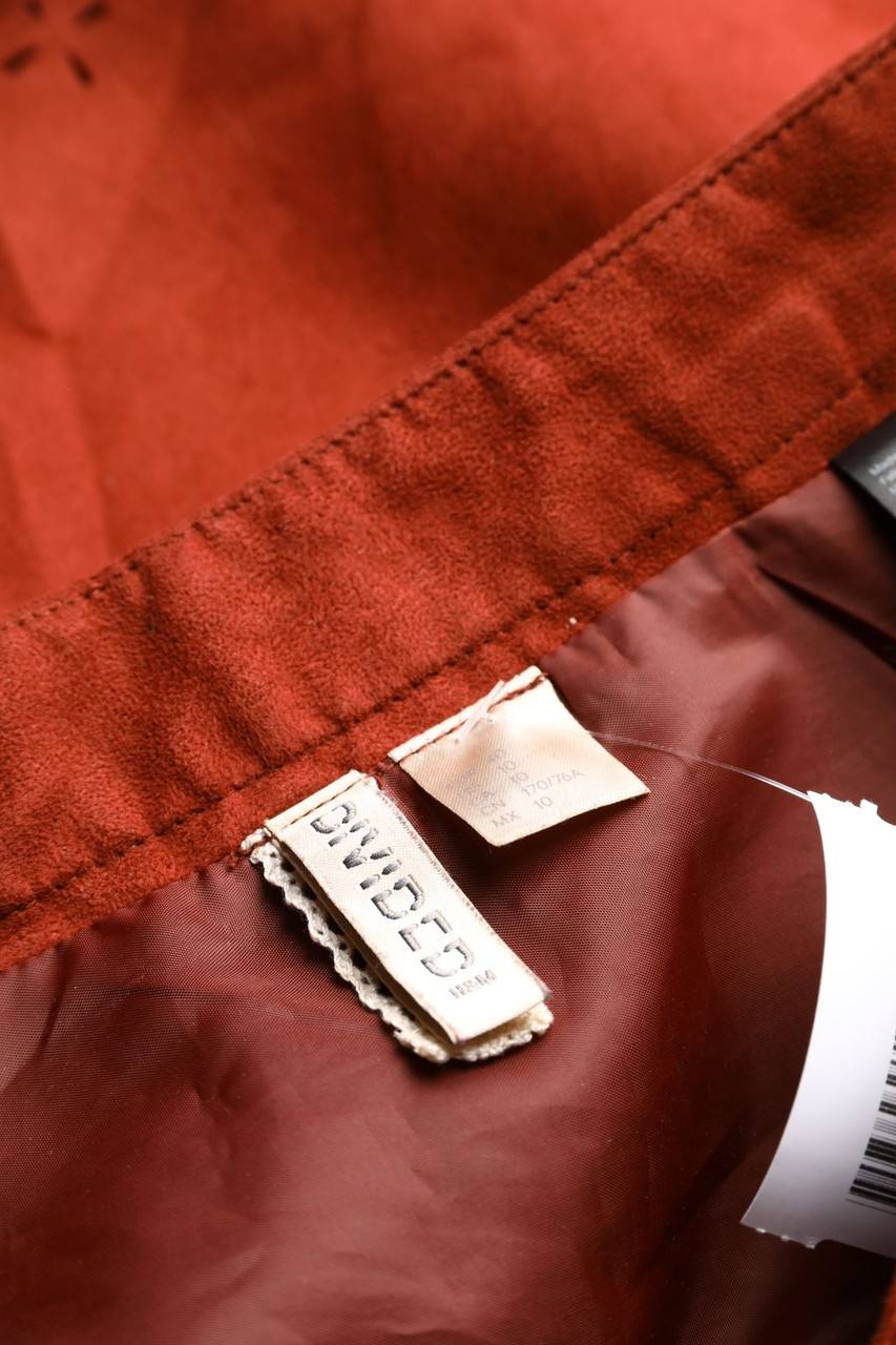 Carou H&M DIVIDED Faux Leather-Mini-Rock Im 60s-Style