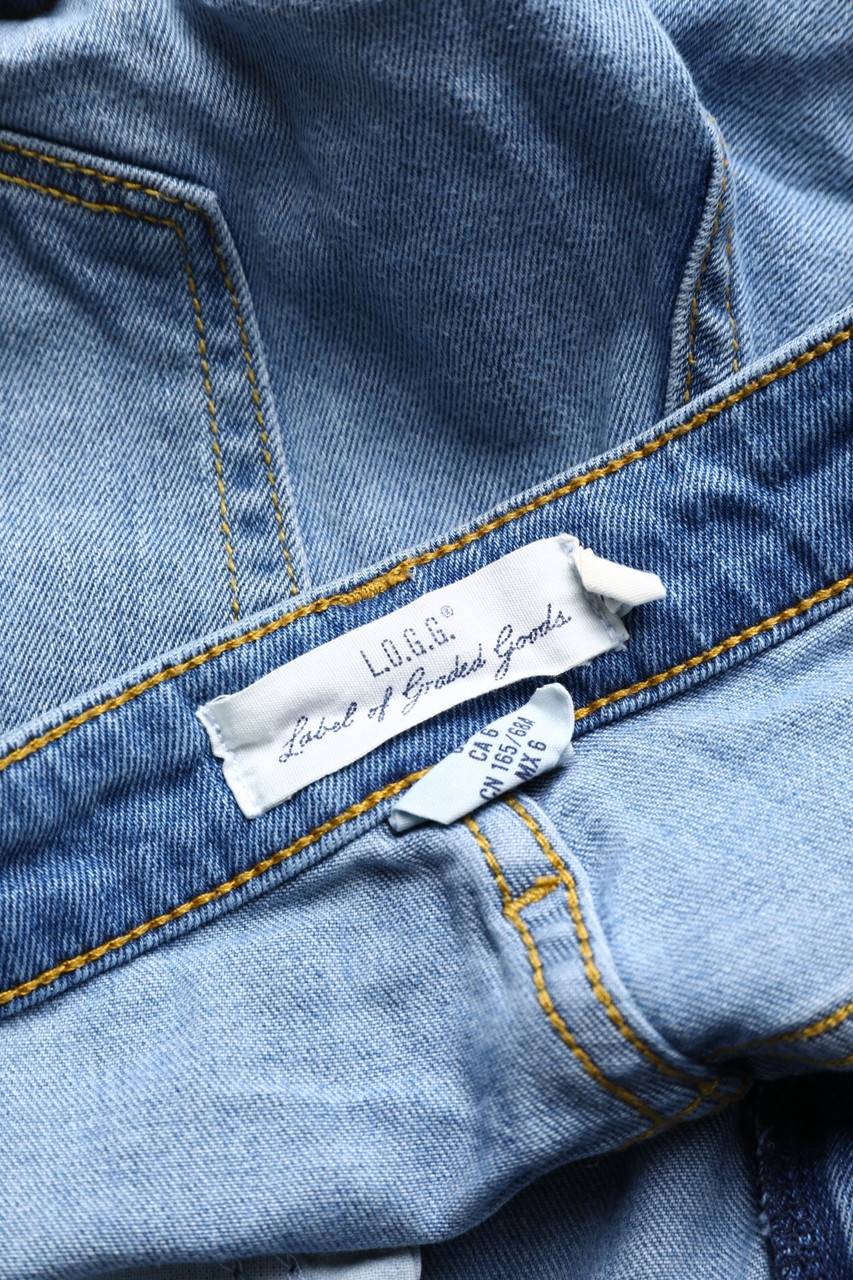 Carou H&M LOGG Used Look Jeans-Shorts Mit Logo-Knöpfen