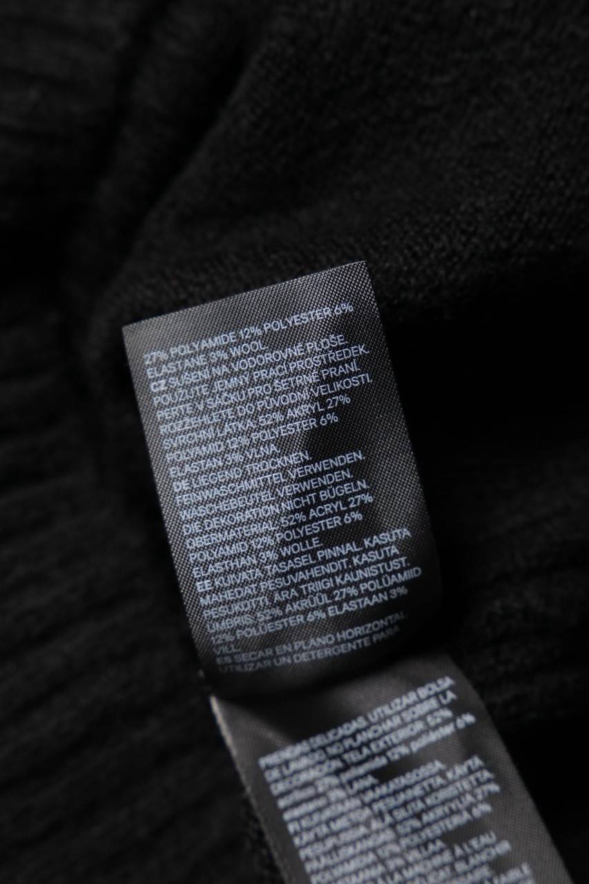 Carou H&M Strick-Pullover Mit Schmuckstein-Applikation
