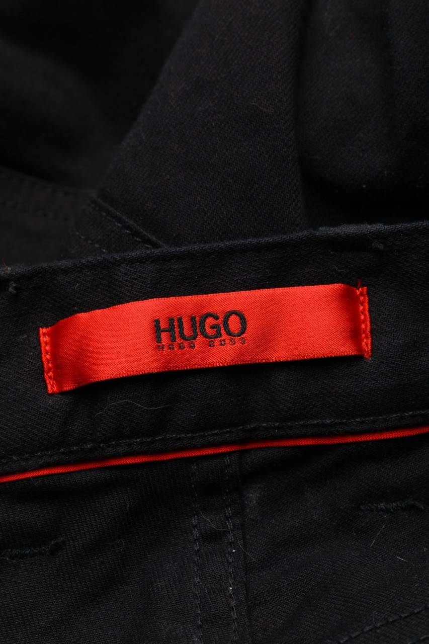 Carou HUGO HUGO BOSS Straight Cut Jeans Mit Logo-Patch