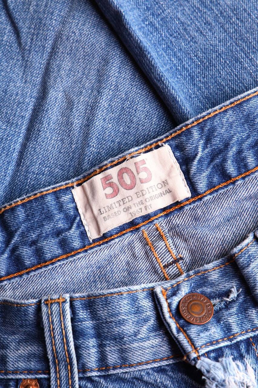Carou LEVI´S Destroyed Straight Cut Jeans Mit Logo-Applikation