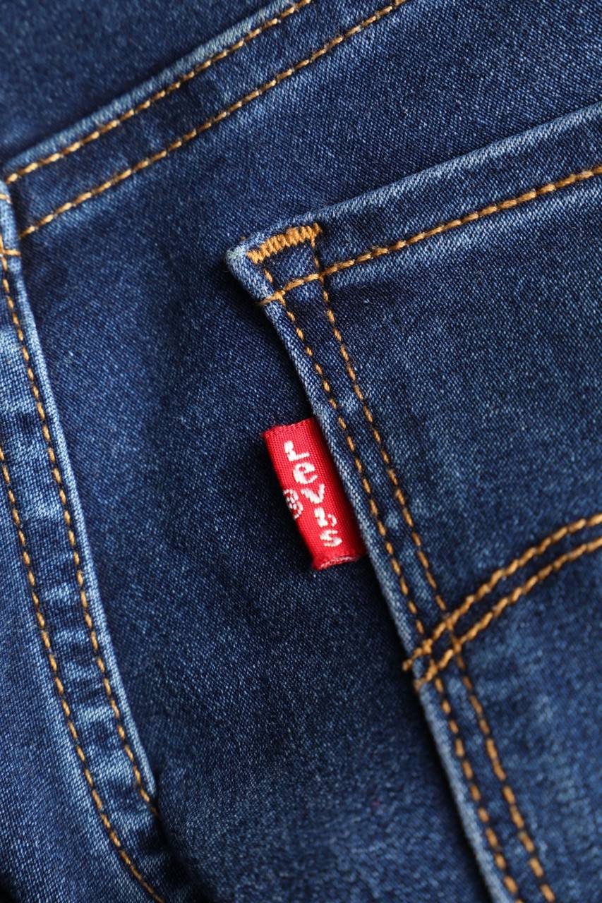 Carou LEVI´S Used Look Straight Cut Jeans Mit Logo-Patch