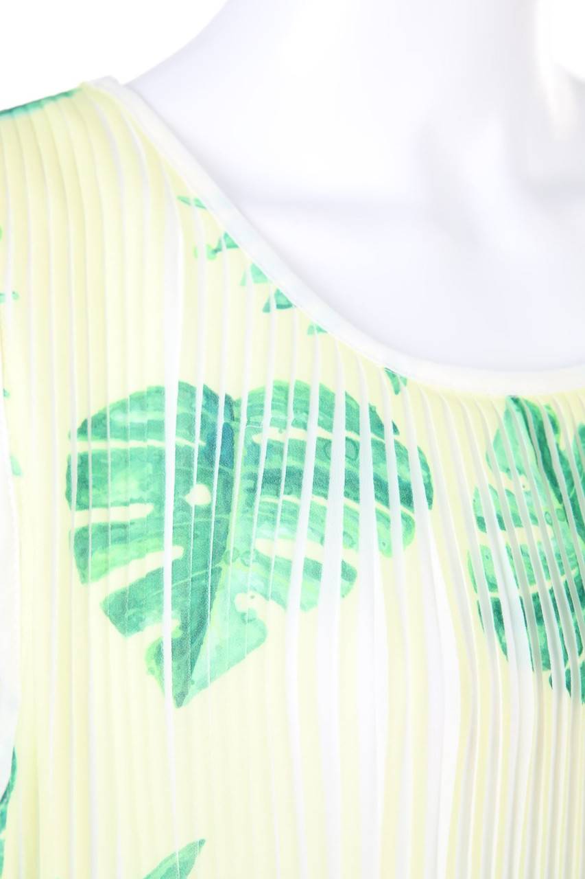 Carou Ohne Label Plissee-Minikleid Mit Tropical Print