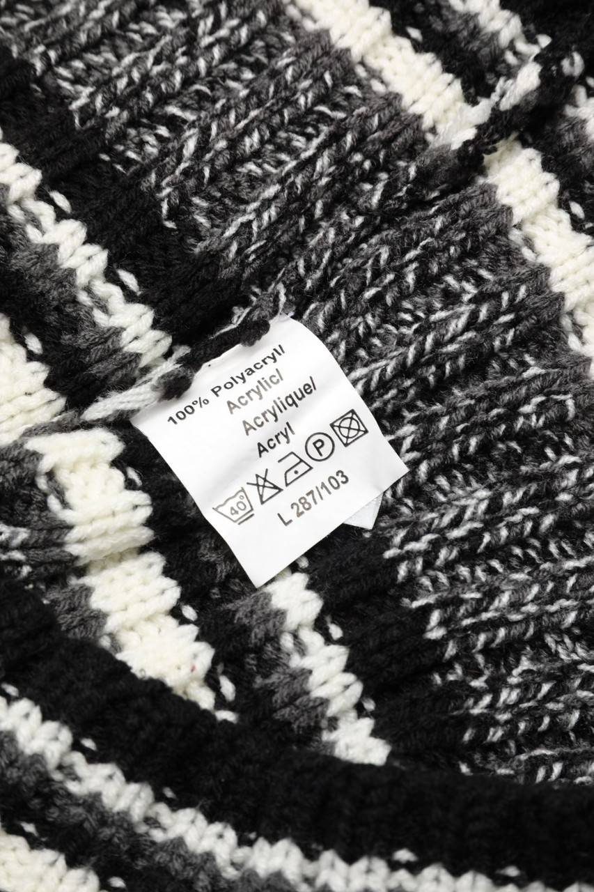 Carou Ohne Label Streifen-Strick-Pullover Mit Rollkragen