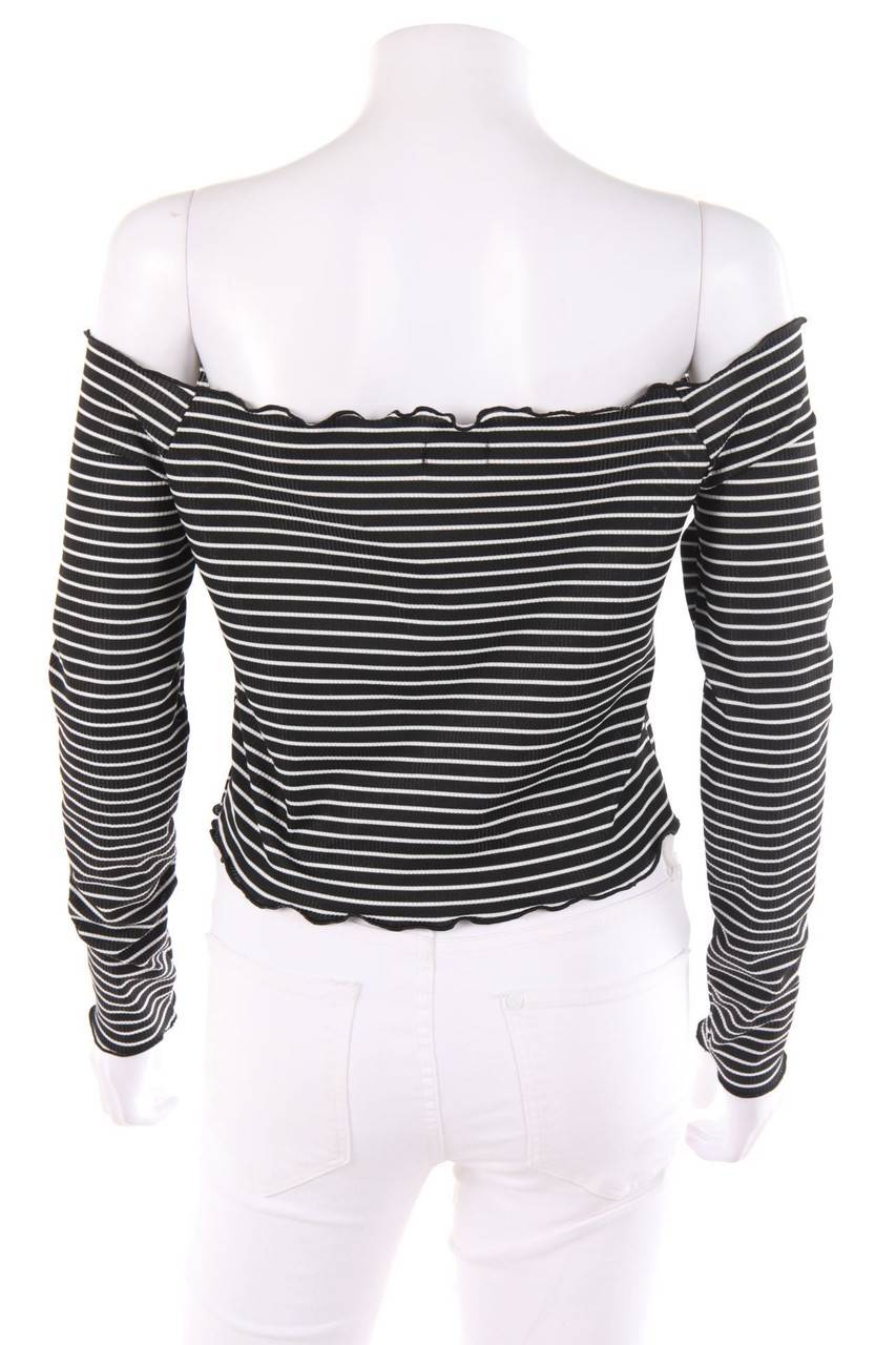 Carou PRETTYLITTLETHING Cropped-Carmen-Longsleeve-Shirt Mit Streifen