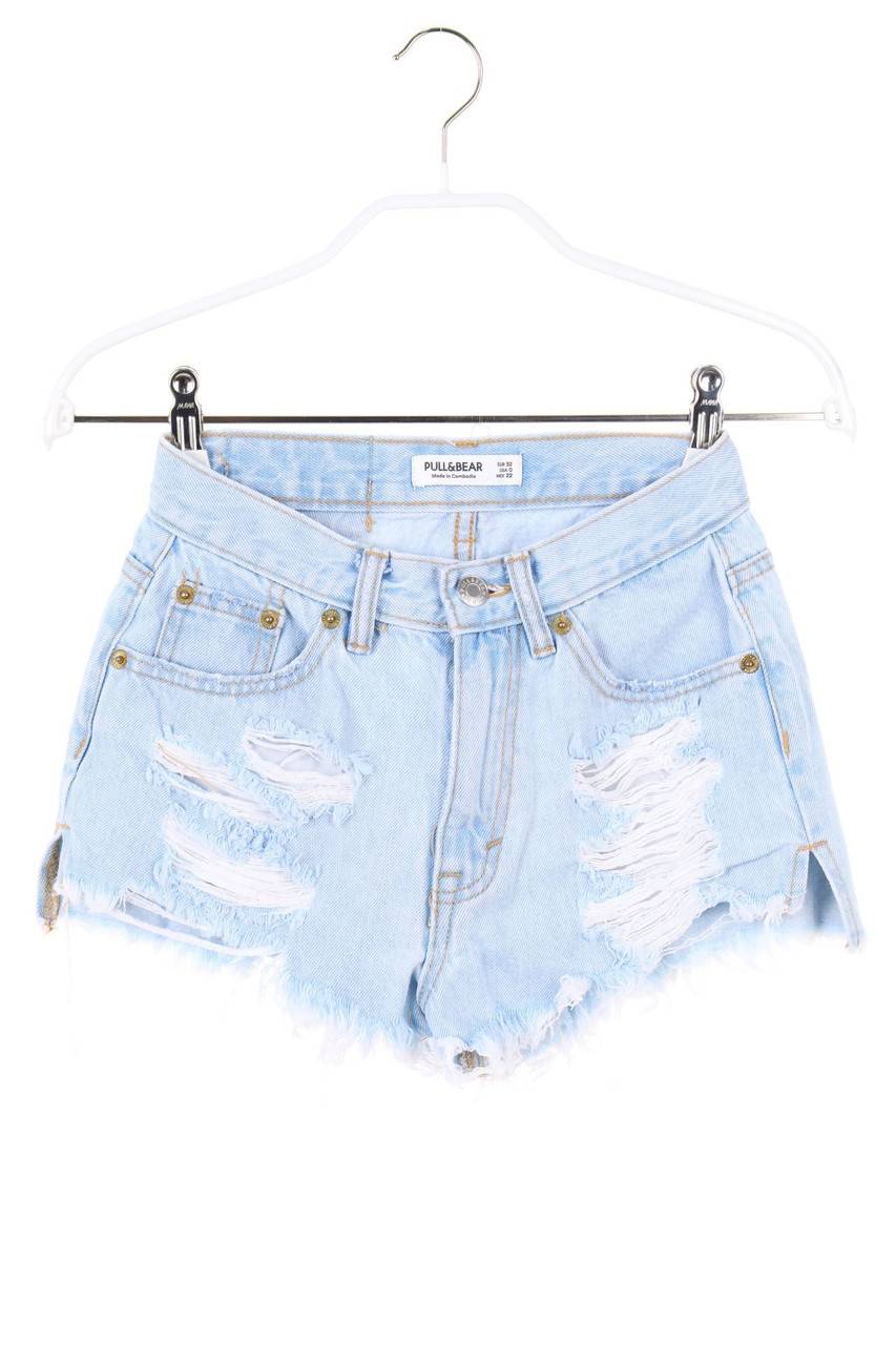 Carou PULL&BEAR Destroyed Jeans-Shorts mit Logo-Patch