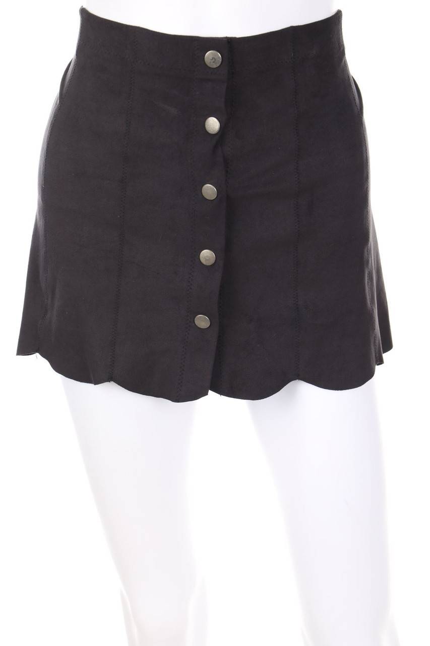 Carou PULL&BEAR Faux Leather-Mini-Rock im Hippie-Stil mit Muschelsaum